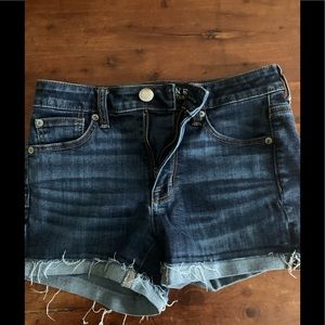 American Eagle 🦅 shorts